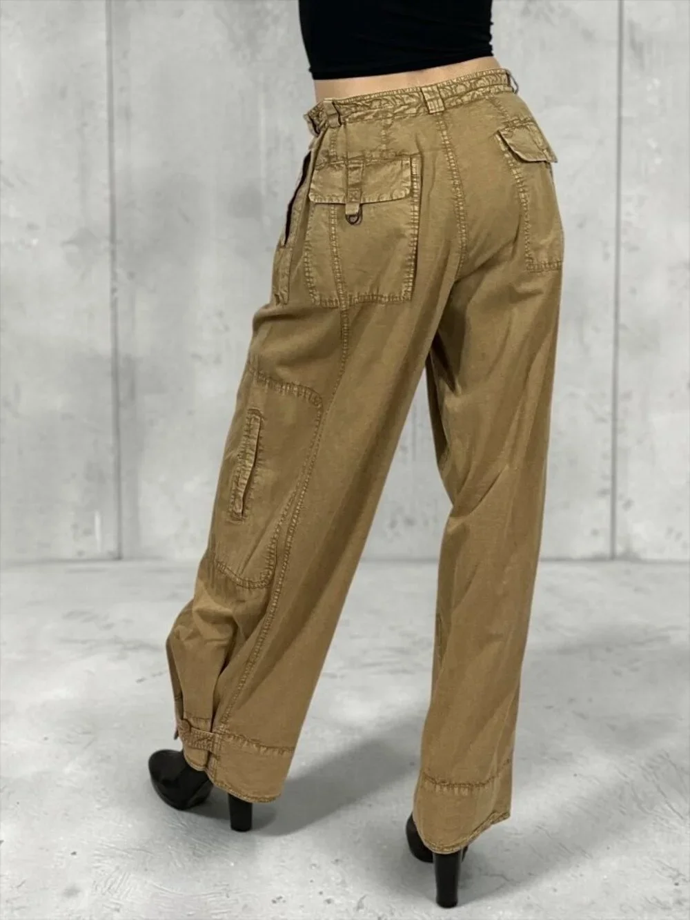 Free People One Step Ahead Parachute Pant XS Neutral Wide Leg Cargo OVERSIZED